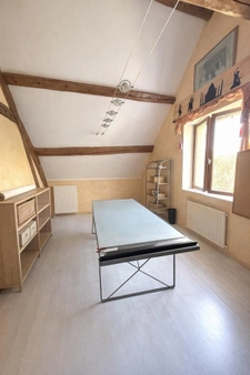 Maison à vendre 6 pièces  (78) - 4 chambres - garage indépendant - jardin - terrasse - dépendance