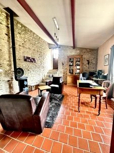 Propriete à vendre 7 pièces JOUY MAUVOISIN (78) - dépendance - garage - parcelle 2500 m² 