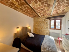 Renovated Character House – Courtyard, Terrace and 4 Bedrooms – Lussan Area ✨