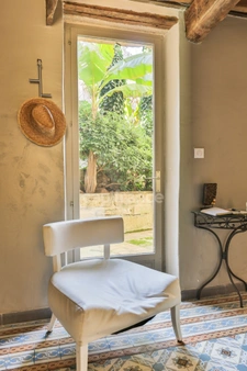 Exceptional 17th-century character residence between Uzès and the Pont du Gard