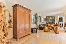 Villa contemporaine de plain-pied – piscine, patio et terrain de 2 250 m² – à 10 min d’Uzès