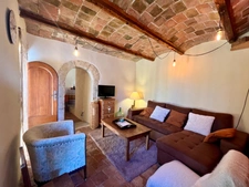 Renovated Character House – Courtyard, Terrace and 4 Bedrooms – Lussan Area ✨