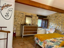 Renovated Character House – Courtyard, Terrace and 4 Bedrooms – Lussan Area ✨