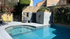 Exceptional 17th-century character residence between Uzès and the Pont du Gard