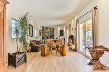 Villa contemporaine de plain-pied – piscine, patio et terrain de 2 250 m² – à 10 min d’Uzès
