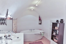 Renovated Character House – Courtyard, Terrace and 4 Bedrooms – Lussan Area ✨