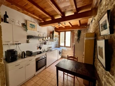 Maison de village en pierre – 101 m² – cœur de Remoulins