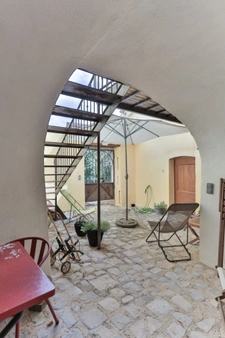 Renovated Character House – Courtyard, Terrace and 4 Bedrooms – Lussan Area ✨