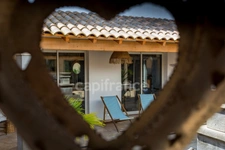 Villa contemporaine de plain-pied – piscine, patio et terrain de 2 250 m² – à 10 min d’Uzès