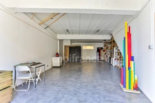 Maison de village avec atelier et terrasse au cœur de Collias