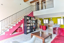 Maison de village avec atelier et terrasse au cœur de Collias