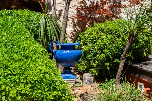 ✨Demeure de caractère avec jardin clos, piscine et dépendances – à 10 mn d’Uzès ✨
