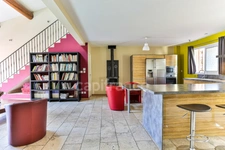 Maison de village avec atelier et terrasse au cœur de Collias