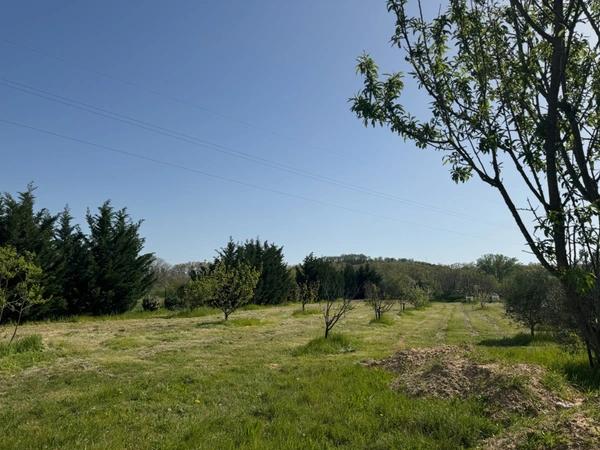 Terrain de loisirs de 2600m² à vendre à COLLIAS (30) - Environnement naturel privilégié