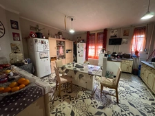 🏢 Immeuble à usage mixte – Commerce & Habitation – La Capelle