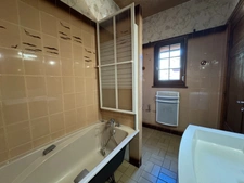 Maison semi-individuelle 4 chambres – Rue calme – Garage – Jardin – Terrasse