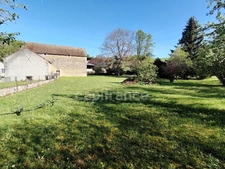 Jolie Grange 120m2, ses dépendances , le tout sur un Magnifique terrain arboré de 2000M2