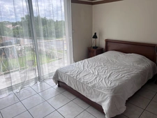 Maison à vendre 6 pièces SAINTES (17) et un appartement