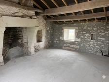 Maison à vendre 5 pièces VARZAY (17) avec piscine