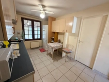 MAISON INDIVIDUELLE – TERRAIN DE 607 M² – GARAGES – PISCINABLE – POSSIBILITÉS D’AGRANDISSEMENT ET DE SURÉLÉVATIONPEROLS (34)