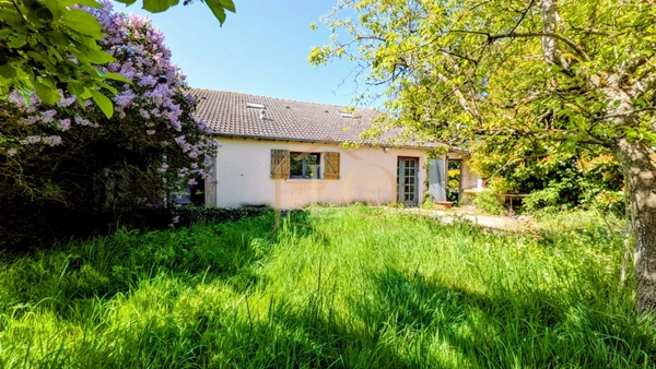 Le Clos Lilas - Maison d'environ 160m² - 4 chambres - 1 500m² de terrain - SERAZEREUX (28)