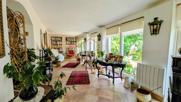 La Maison des Saisons - Maison familiale de 173 m² – 3 chambres – terrain paysager de 3 759 m² - Maintenon (28)