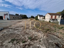 Terrain à vendre de 702 m² proche de CHERISY (28) - 90 000 €