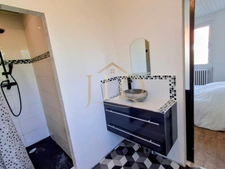 Chapitre Deux - Maison de plain pied de 91m² - 5 pièces - 3 chambres - 365m² de terrain