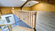Le camp de base des bâtisseurs - 200 m² de locaux professionnels et 1 452 m² de réserve foncière pour accompagner la croissance de votre entreprise.