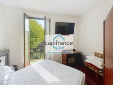  A vendre VALGELON-LA ROCHETTE (73) Murs 406 m² + sous sol, sur parcelle de 1 053m²