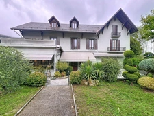  A vendre VALGELON-LA ROCHETTE (73) Murs 406 m² + sous sol, sur parcelle de 1 053m²