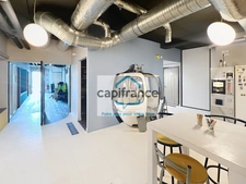 Bureau à vendre CHAMBERY (73) - bureaux 393 m² avec 8 parking privés couverts