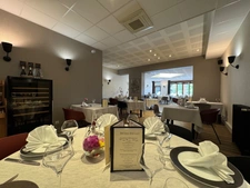 Fonds de commerce + Murs Hôtel Restaurant à vendre proche de ROANNE (42)
