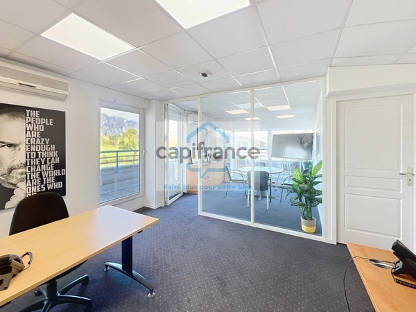 Drumettaz Clarafond (73), local à louer 54 m²