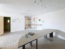 Local à louer  200 m2 Chambéry