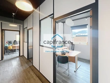 Bureau à vendre CHAMBERY (73) - bureaux 393 m² avec 8 parking privés couverts