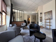 Fonds de commerce + Murs Hôtel Restaurant à vendre proche de ROANNE (42)