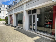 Dpt Savoie (73), à vendre AIX LES BAINS centre, Local commercial 65 m²