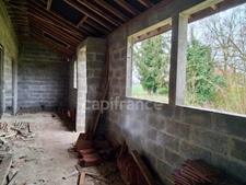 A VENDRE : MAISON hors d’eau hors d’air d’environ 300 m² sur 3 niveaux