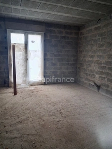 A VENDRE : MAISON hors d’eau hors d’air d’environ 300 m² sur 3 niveaux