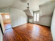 MAISON DE 88M2 + 28M2 DE VERANDA AVEC GARAGE, DEPENDANCE ET JARDIN DE 600M2