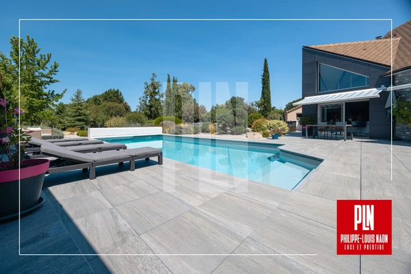 L'ESPRIT D'UNE VILLA MÉDITÉRANÉENNE À PROXIMITÉ DU MANS