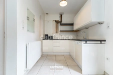 RIVE DROITE - MAISON DE CARACTERE AVEC AGREABLE JARDIN