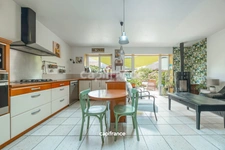 À 5MN du Parc Monod et de l'Université, Maison de caractère, garage, jardin et 2 studios indépendants 