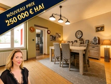 ARNAGE – CŒUR DE VILLE – MAISON RÉNOVÉE, JARDIN, DÉPENDANCE & DOUBLE GARAGE 43 M²