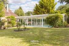 SUPERBE PROPRIÉTÉ AVEC PISCINE INTÉREIEUR À 5 MINUTES DU MANS !