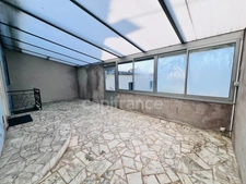 MAISON DE 88M2 + 28M2 DE VERANDA AVEC GARAGE, DEPENDANCE ET JARDIN DE 600M2
