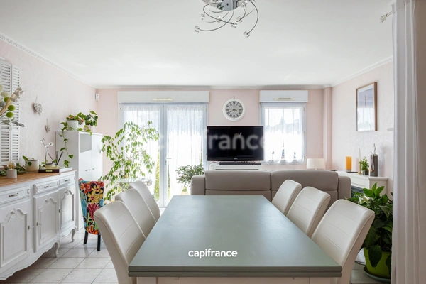 SITUÉE AU MANS PROCHE ZONE NORD - 3 CHAMBRES AVEC GARAGE ET JARDIN