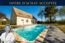 MAISON FAMILIALE 4 CHAMBRES AVEC GARAGE, JARDIN ET PISCINE