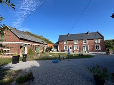 Magnifique corps de ferme entièrement rénové à Tupigny (02120)